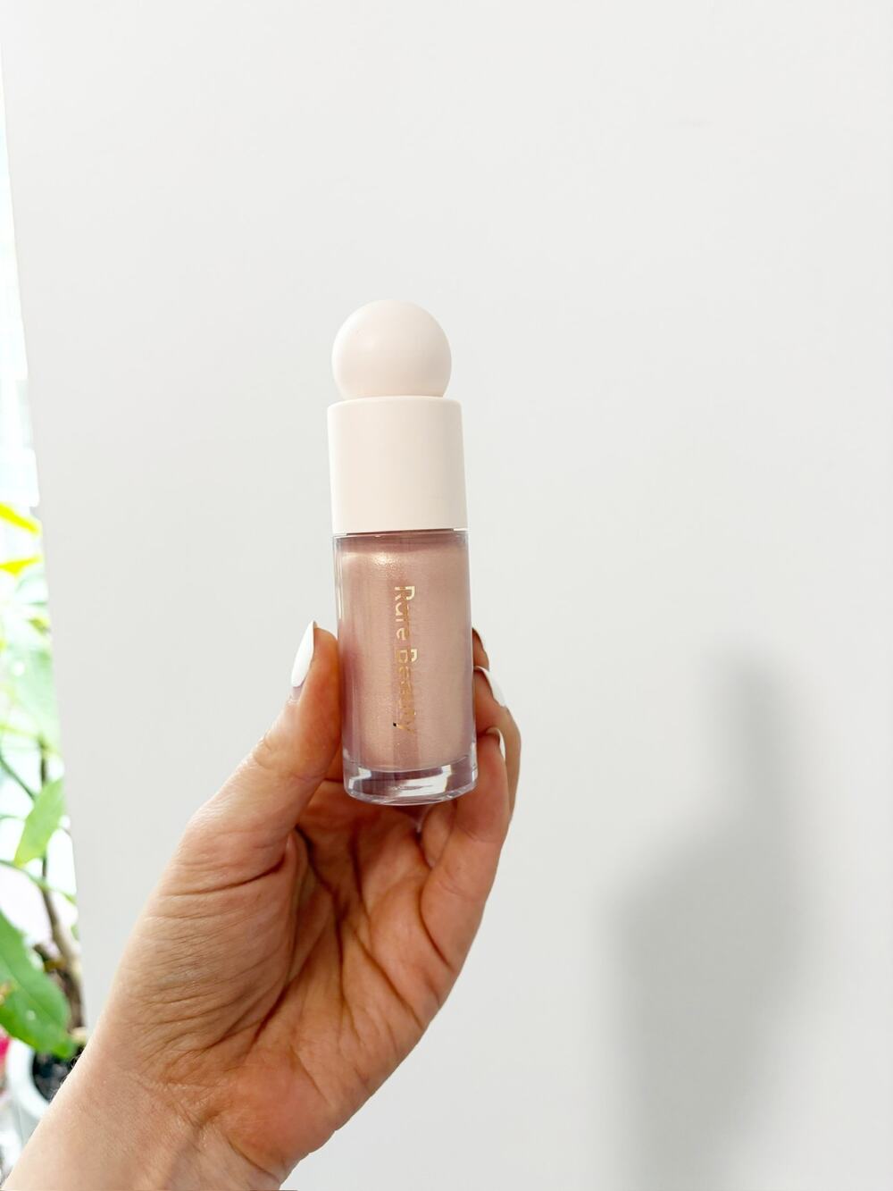 NEW Rare Beauty Liquid Luminizer Highlighter in Mesmerize